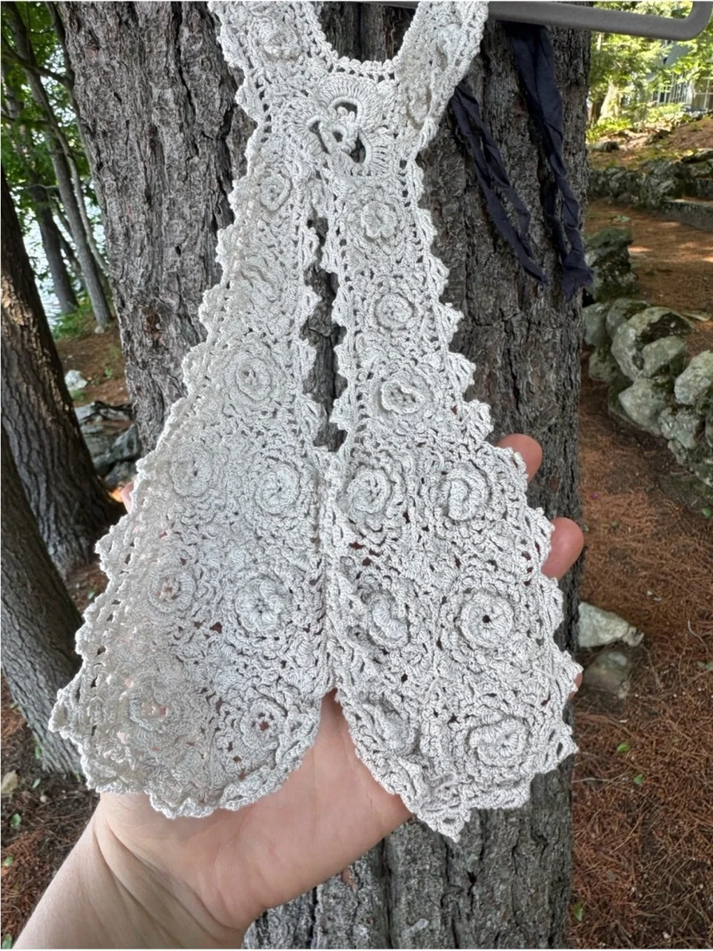 Magnolia Pearl Bruges Double Necktie  Crochet Jabot #004